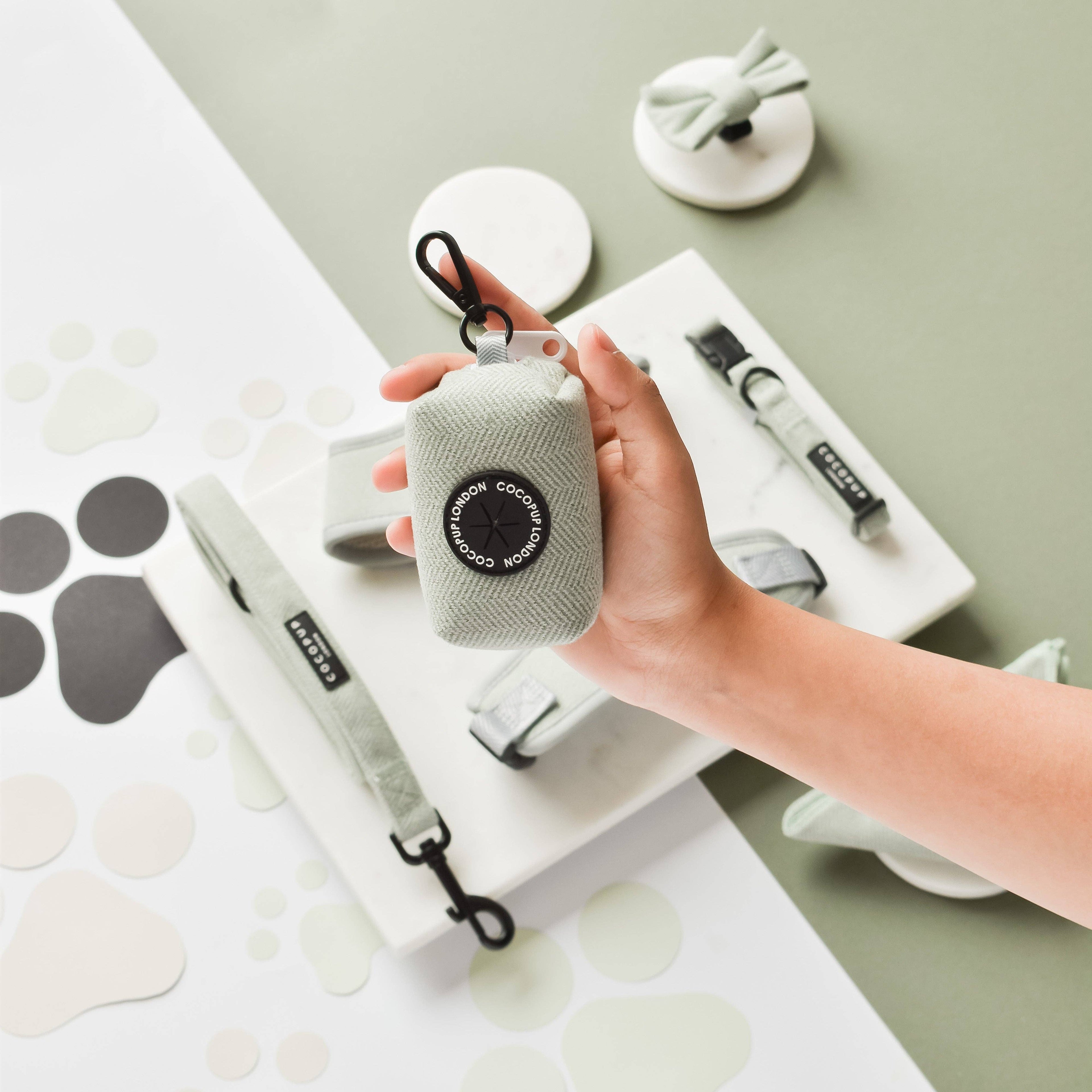 Porte-sac à crottes en tweed Sage