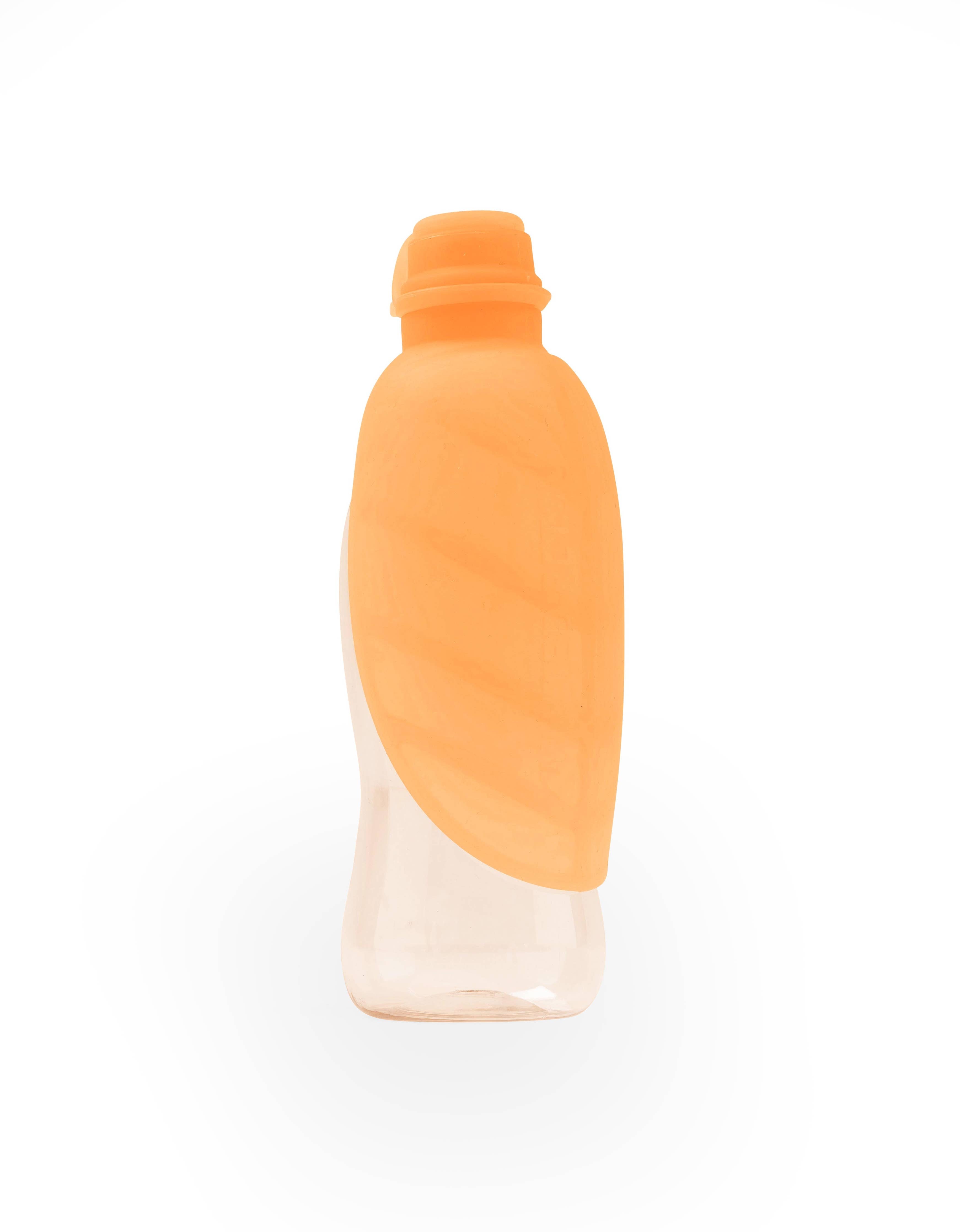 Distributeur d'eau universel avec valve anti-goutte