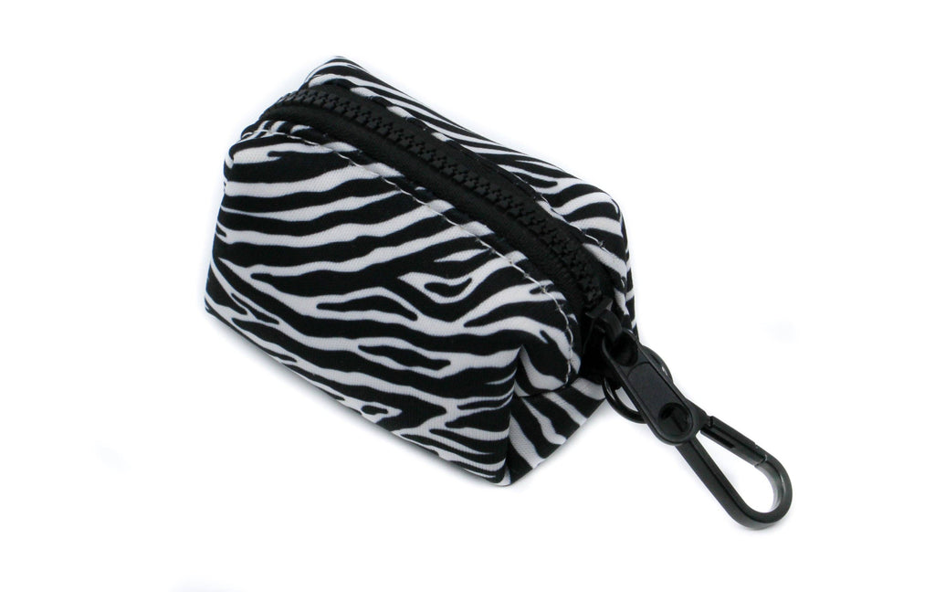 Porte-sacs à déjections Zébré Noir & Blanc – Pablo & Co.
