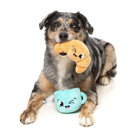 FuzzYard : croissant cappuccino chien.jpg – photographie principale