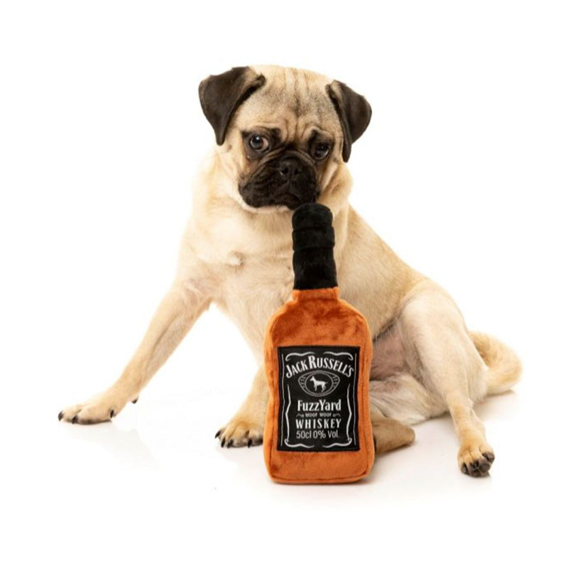 Chien carlin avec peluche bouteille Whiskey Jack Russell's FuzzYard